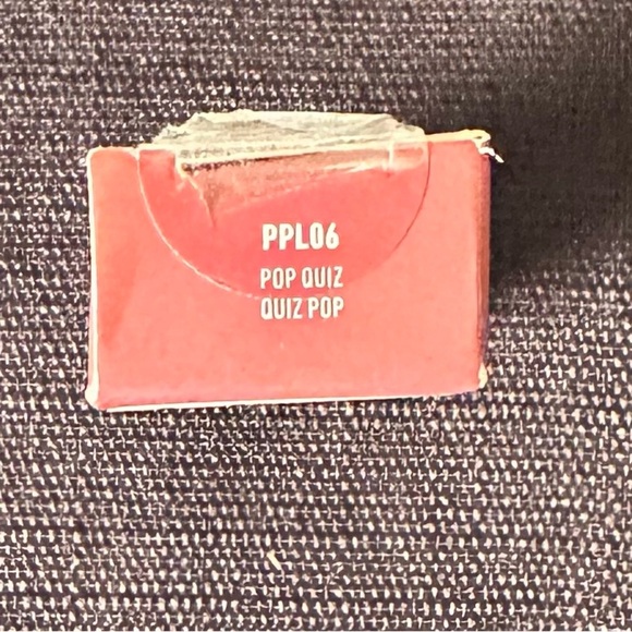 NYX powder puff hippie cream “pop quiz” - Picture 3 of 3